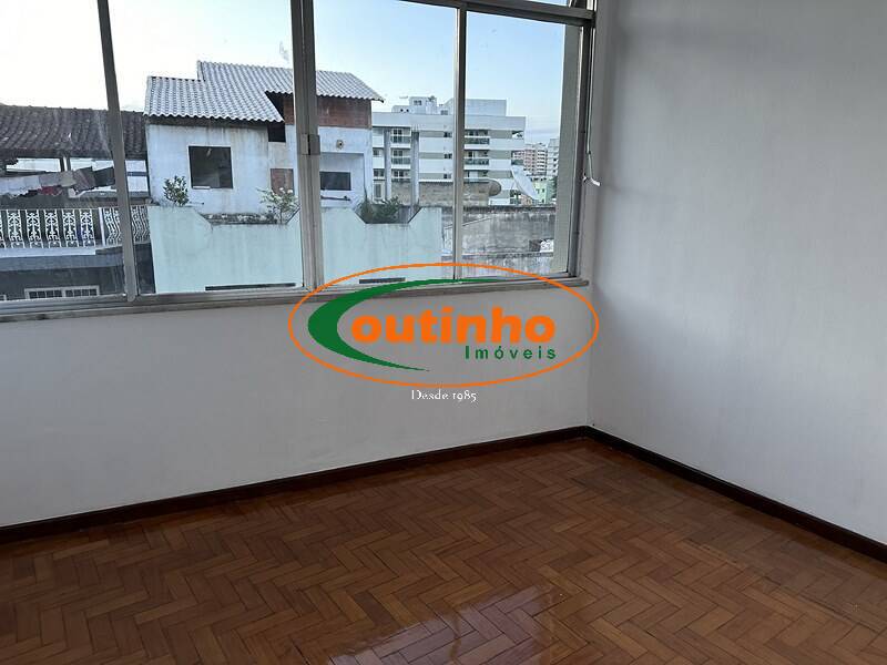 Apartamento à venda com 2 quartos, 75m² - Foto 5