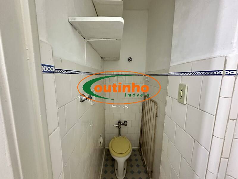 Apartamento à venda com 2 quartos, 75m² - Foto 19