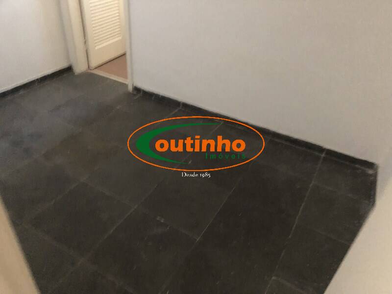 Apartamento à venda com 2 quartos, 60m² - Foto 12