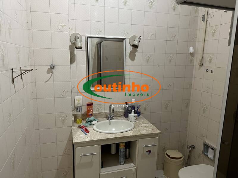 Apartamento à venda com 3 quartos, 123m² - Foto 17