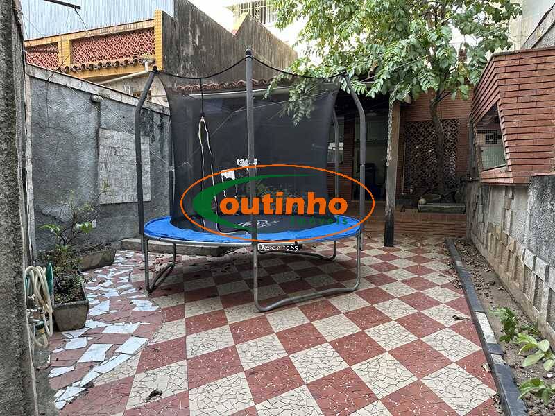 Apartamento à venda com 3 quartos, 123m² - Foto 4