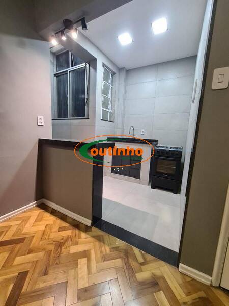 Apartamento à venda com 1 quarto, 43m² - Foto 8