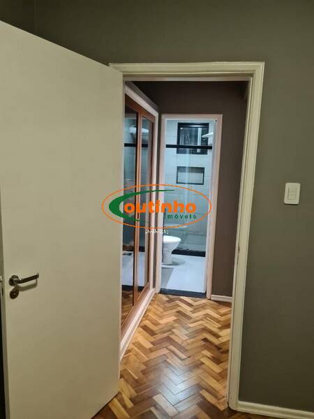 Apartamento à venda com 1 quarto, 43m² - Foto 12