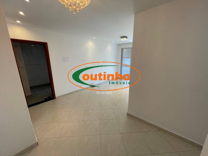 Apartamento à venda com 2 quartos, 64m² - Foto 4