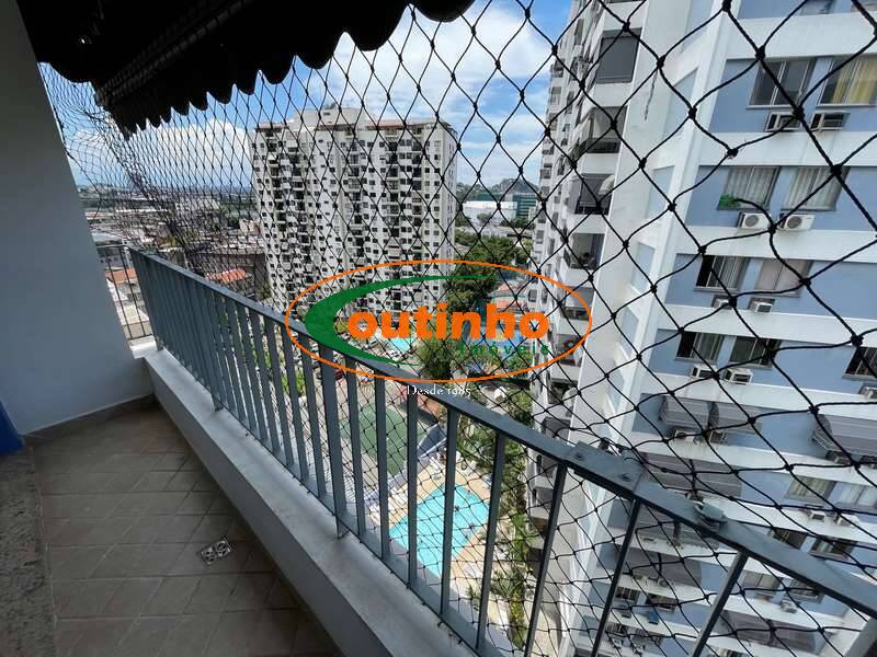 Apartamento à venda com 2 quartos, 64m² - Foto 1