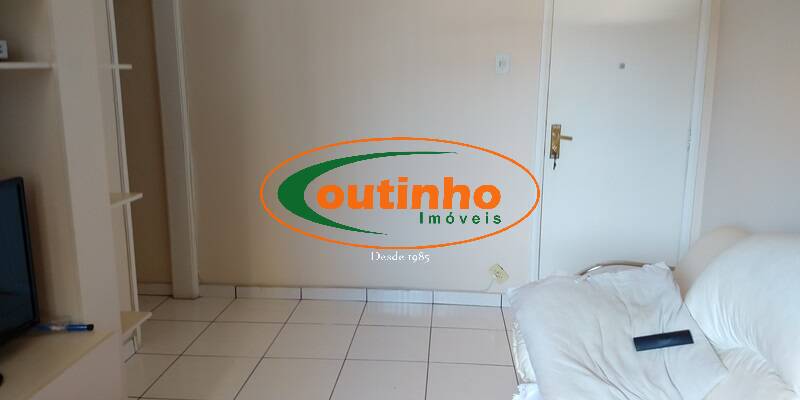 Apartamento à venda com 2 quartos, 72m² - Foto 4