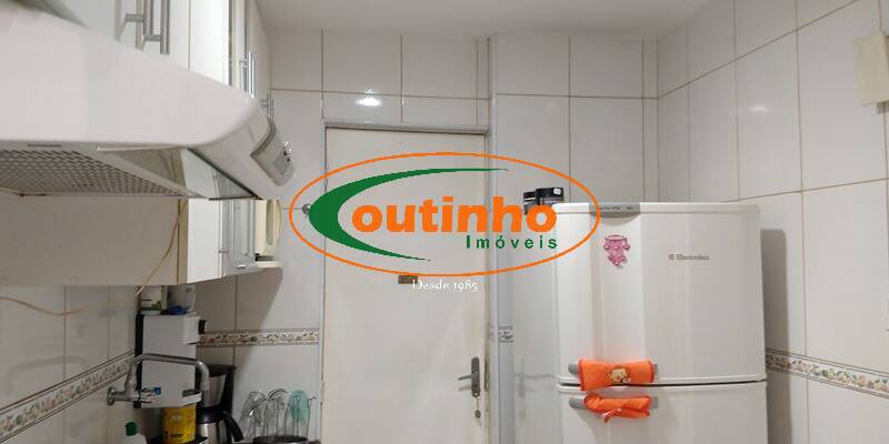 Apartamento à venda com 2 quartos, 72m² - Foto 22