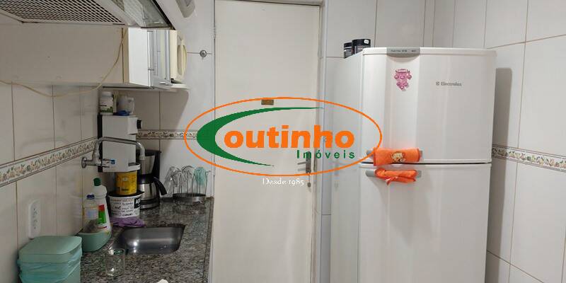 Apartamento à venda com 2 quartos, 72m² - Foto 21