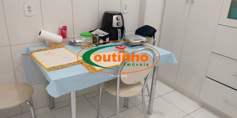 Apartamento à venda com 2 quartos, 72m² - Foto 28