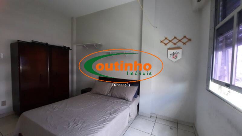 Apartamento à venda com 3 quartos, 110m² - Foto 4