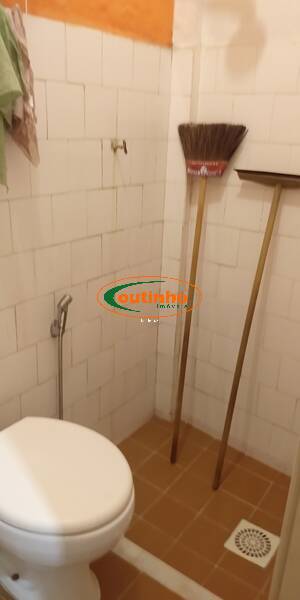 Apartamento à venda com 4 quartos, 140m² - Foto 9