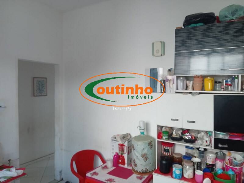 Apartamento à venda com 3 quartos, 80m² - Foto 4