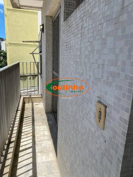 Apartamento à venda com 2 quartos, 96m² - Foto 3