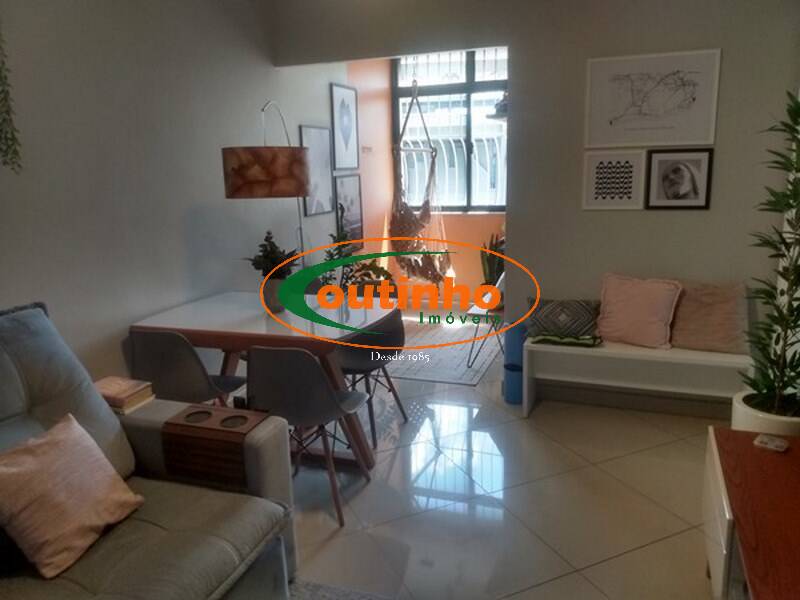 Apartamento à venda com 2 quartos, 71m² - Foto 2