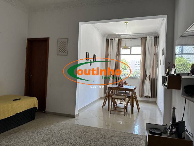 Apartamento à venda com 2 quartos, 80m² - Foto 1