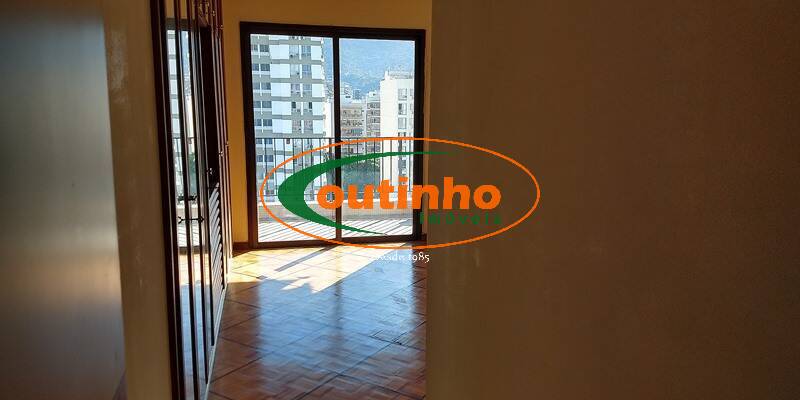 Apartamento à venda com 3 quartos, 120m² - Foto 11