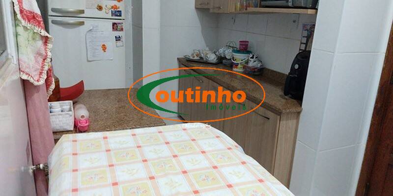 Apartamento à venda com 2 quartos, 77m² - Foto 29