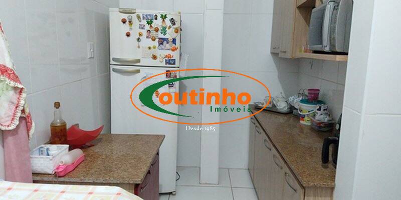 Apartamento à venda com 2 quartos, 77m² - Foto 31