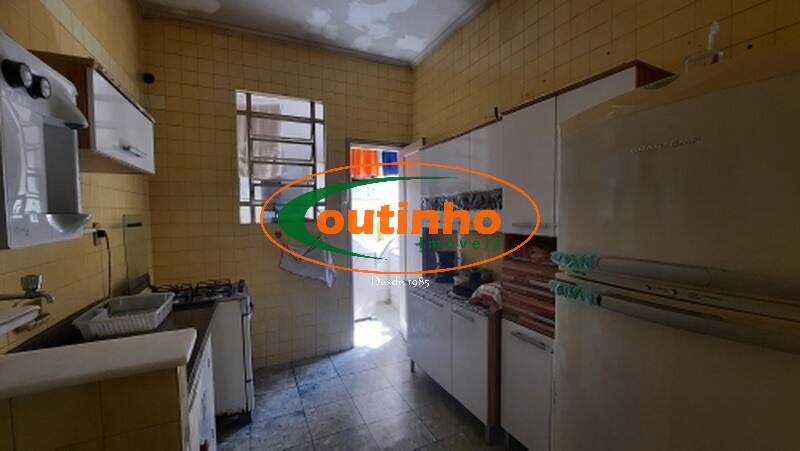 Apartamento à venda com 2 quartos, 100m² - Foto 12