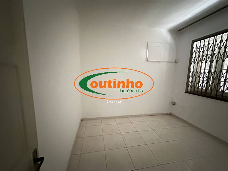 Apartamento à venda com 2 quartos, 69m² - Foto 3