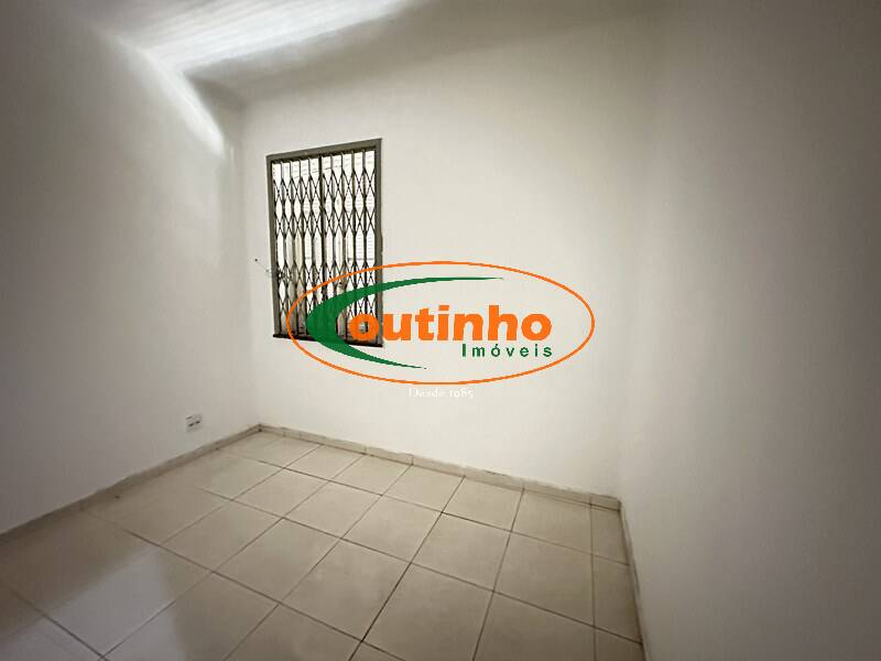 Apartamento à venda com 2 quartos, 69m² - Foto 3