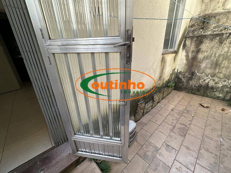 Apartamento à venda com 2 quartos, 69m² - Foto 17