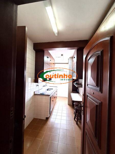 Apartamento à venda com 2 quartos, 99m² - Foto 11