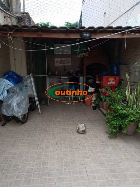 Apartamento à venda com 3 quartos, 139m² - Foto 1