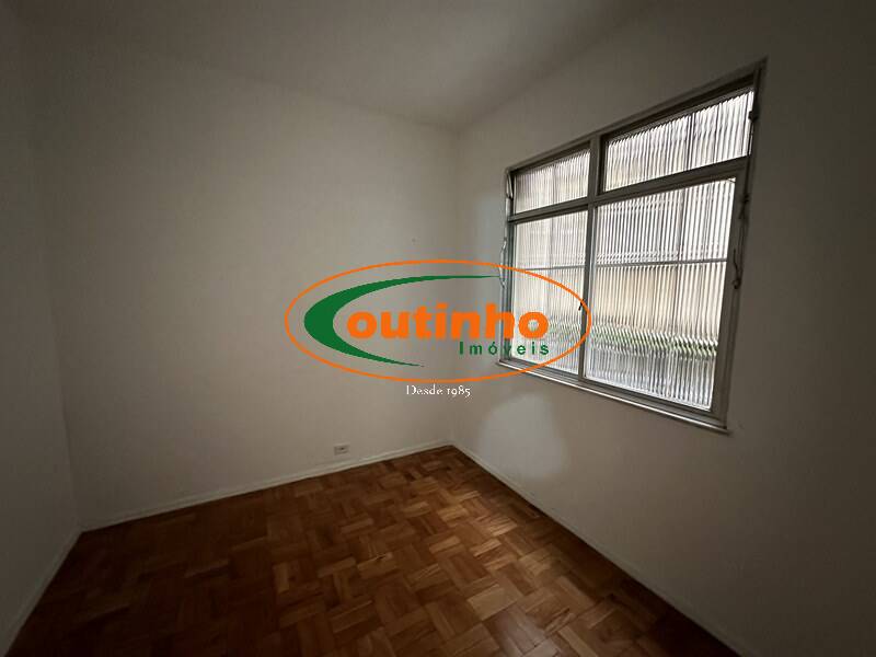 Apartamento à venda com 2 quartos, 58m² - Foto 4