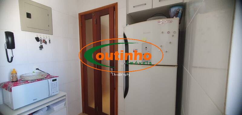 Apartamento à venda com 2 quartos, 65m² - Foto 13