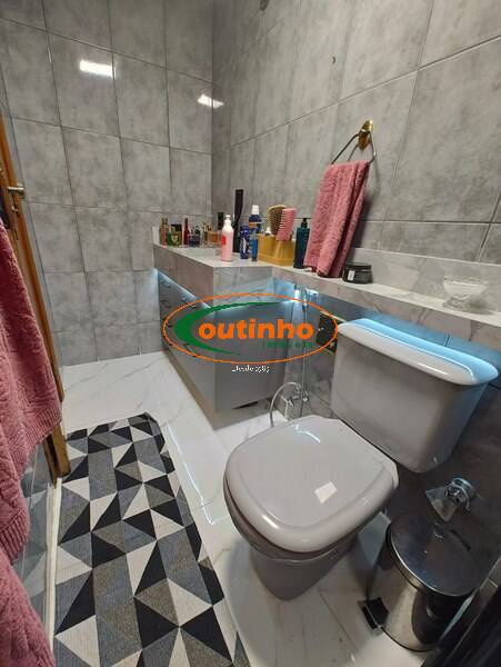 Apartamento à venda com 2 quartos, 65m² - Foto 11