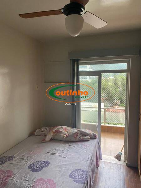 Apartamento à venda com 3 quartos, 145m² - Foto 8