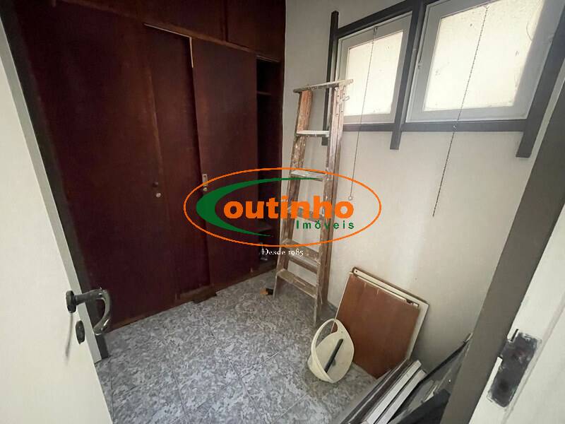 Apartamento à venda com 4 quartos, 160m² - Foto 8