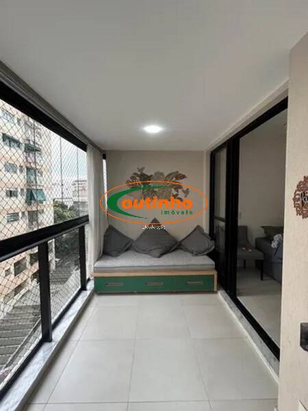 Apartamento à venda com 3 quartos, 92m² - Foto 2