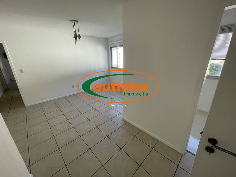 Apartamento à venda com 2 quartos, 80m² - Foto 2