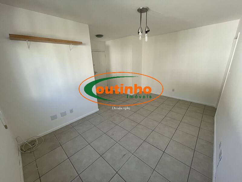 Apartamento à venda com 2 quartos, 80m² - Foto 9