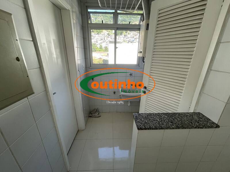 Apartamento à venda com 2 quartos, 80m² - Foto 17