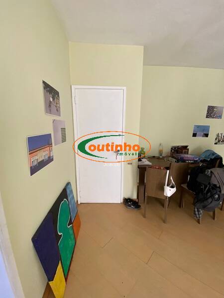 Apartamento à venda com 2 quartos, 76m² - Foto 9