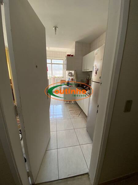 Apartamento à venda com 2 quartos, 76m² - Foto 13