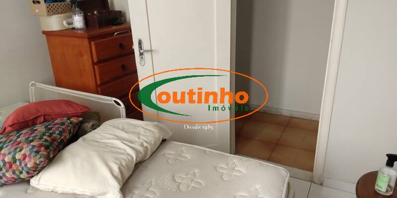 Apartamento à venda com 4 quartos, 240m² - Foto 17