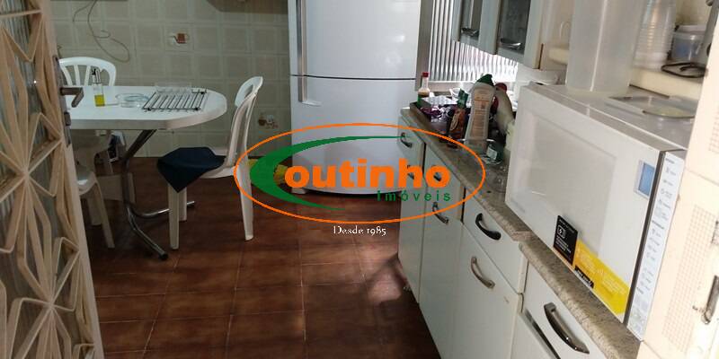 Apartamento à venda com 4 quartos, 240m² - Foto 35