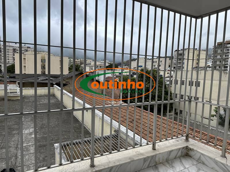 Apartamento à venda com 1 quarto, 60m² - Foto 2