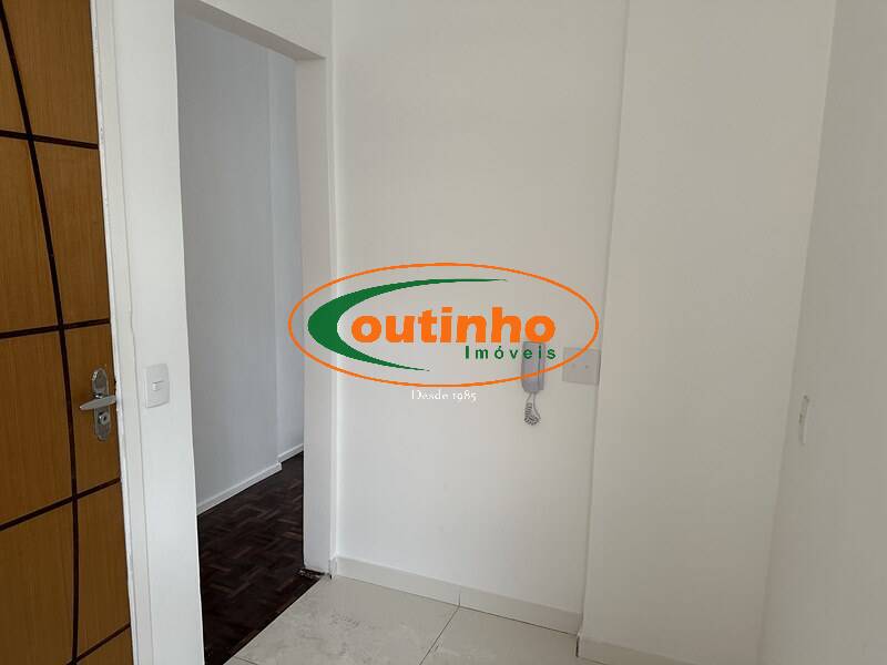 Apartamento à venda com 1 quarto, 60m² - Foto 16