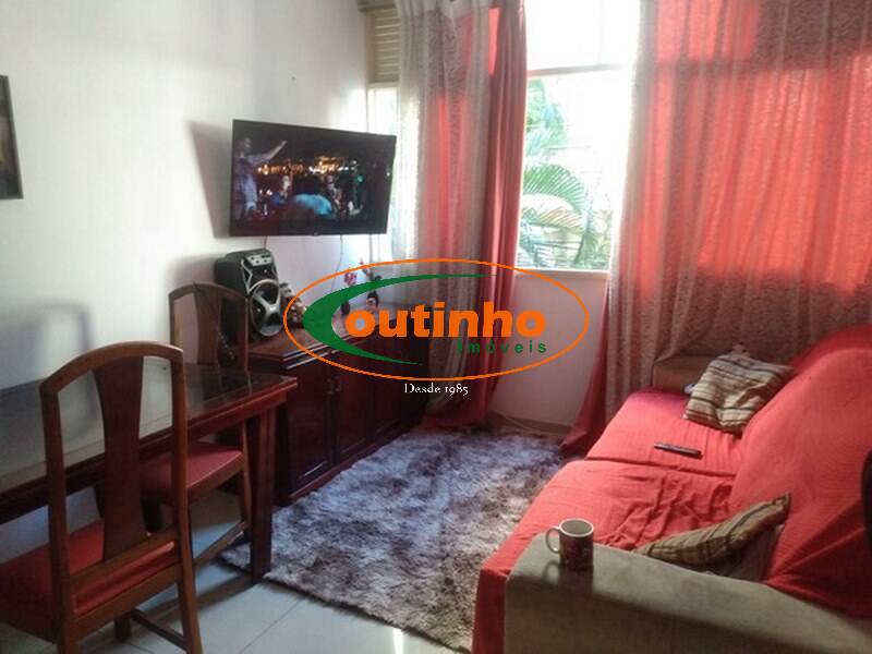 Apartamento à venda com 2 quartos, 72m² - Foto 2