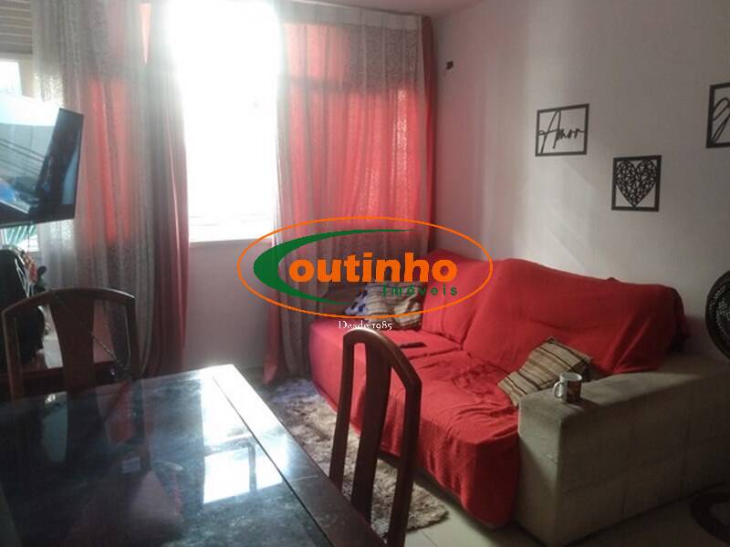 Apartamento à venda com 2 quartos, 72m² - Foto 3