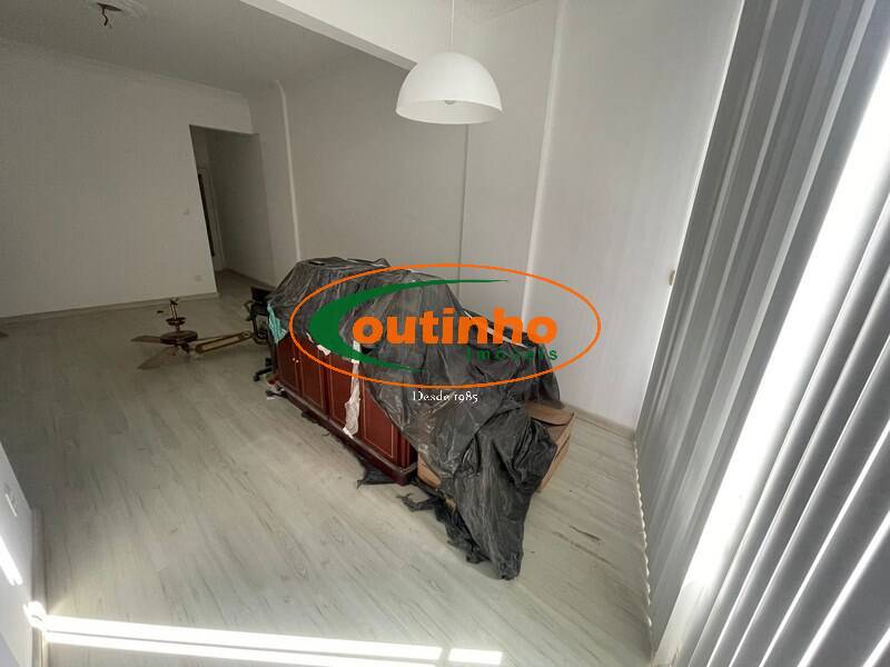 Apartamento à venda com 3 quartos, 110m² - Foto 3