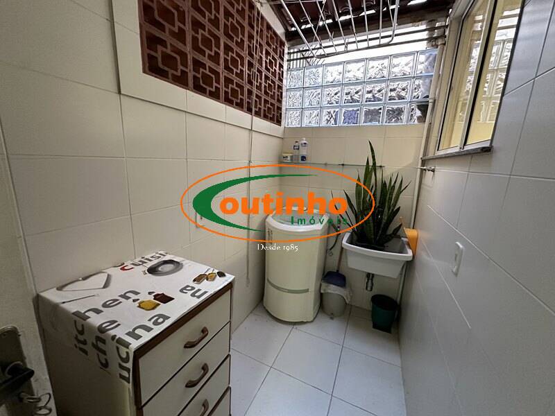 Apartamento à venda com 2 quartos, 70m² - Foto 18