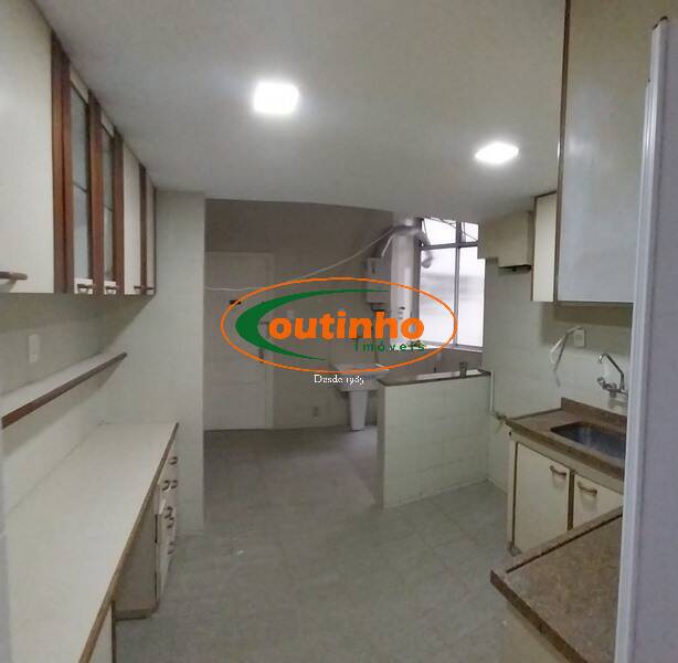 Apartamento à venda com 3 quartos, 107m² - Foto 4