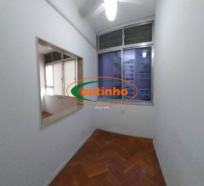 Apartamento à venda com 3 quartos, 107m² - Foto 3