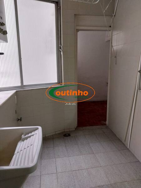 Apartamento à venda com 3 quartos, 107m² - Foto 9